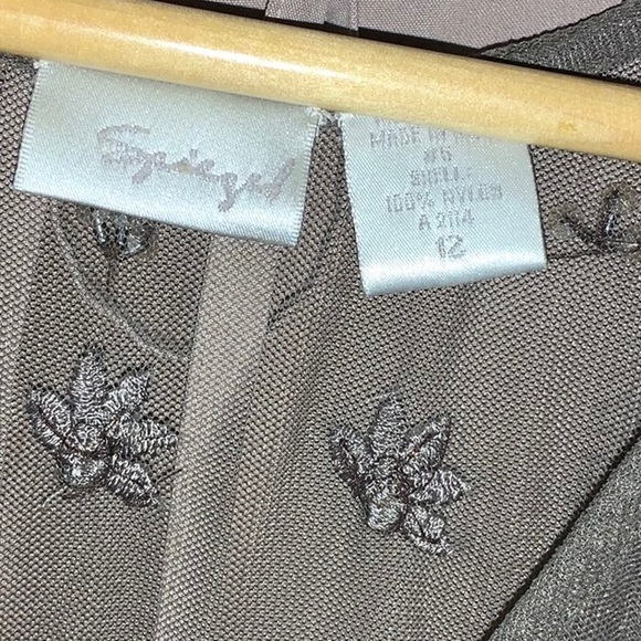 Embroidered Beaded Sheer Top With Attached Camisole Girly Feminine Size 12 - Picture 16 of 16